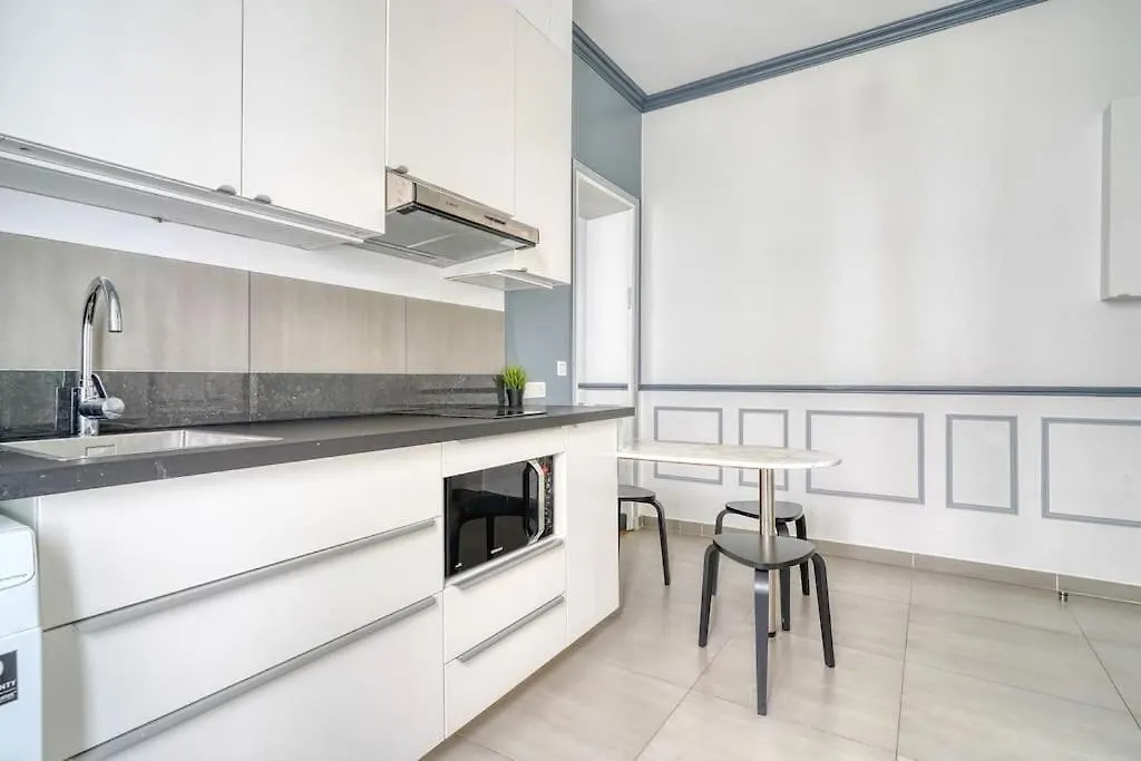 פריז Pretty Apartment Close To Montmartre 0*,