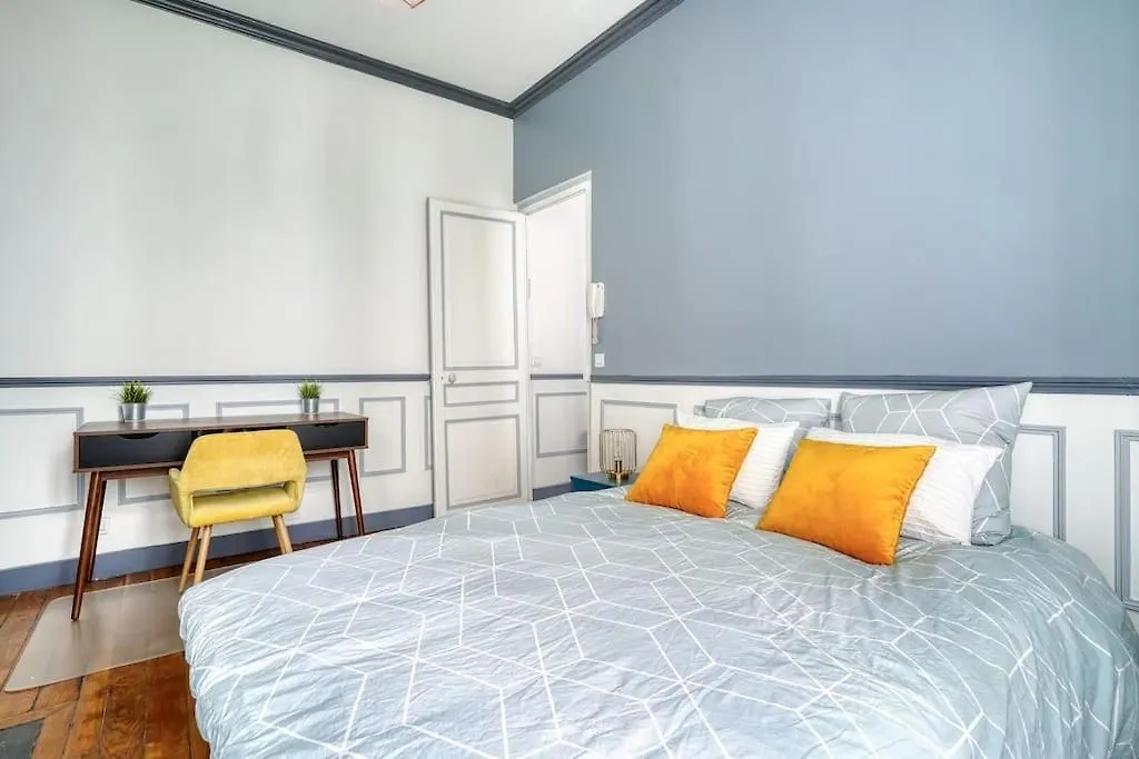 פריז Pretty Apartment Close To Montmartre